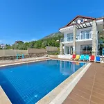 Beyaz 1 فيلة فتحية