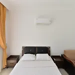 Beyaz 1 فيلة *